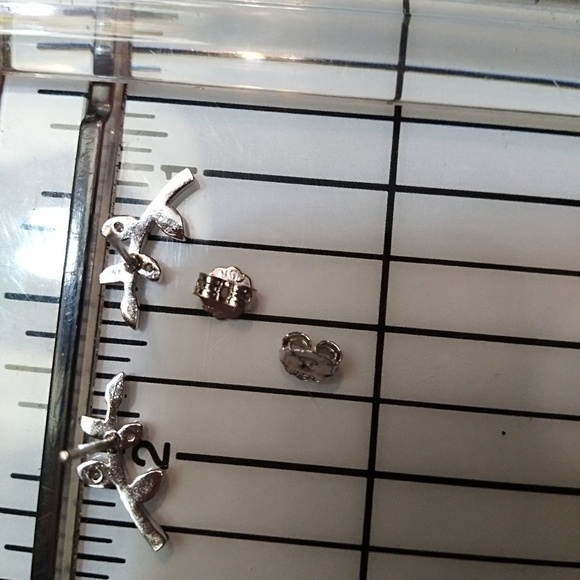 Pax leaves earrings studs sterling silver - Picture 2 of 3